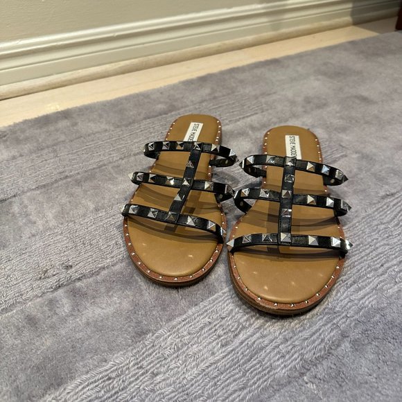 STEVE MADDEN Black Studded Strappy Sandals - Picture 2 of 3